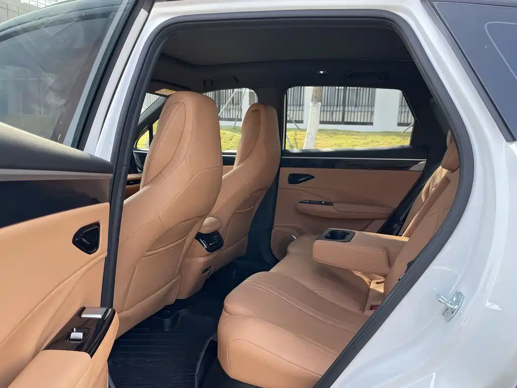 GEELY GALAXY GALAXY L7