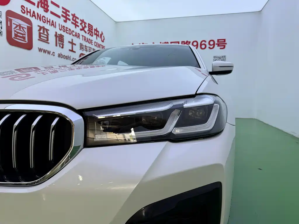 BMW 5 Series New Energy — миниатюра 34