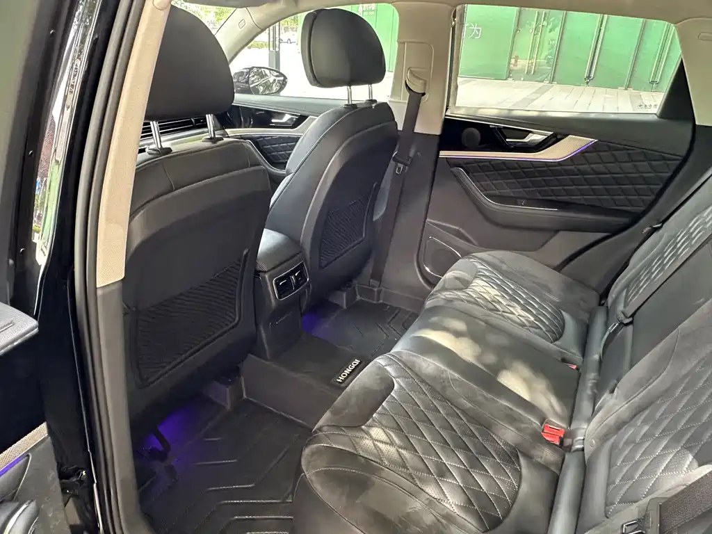 Hongqi HS5 2019 2.0T
