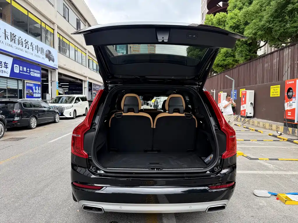Volvo XC90 — миниатюра 14