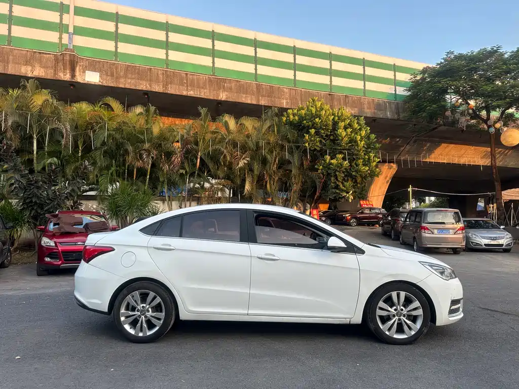 Chery Arrizo 5 — миниатюра 4