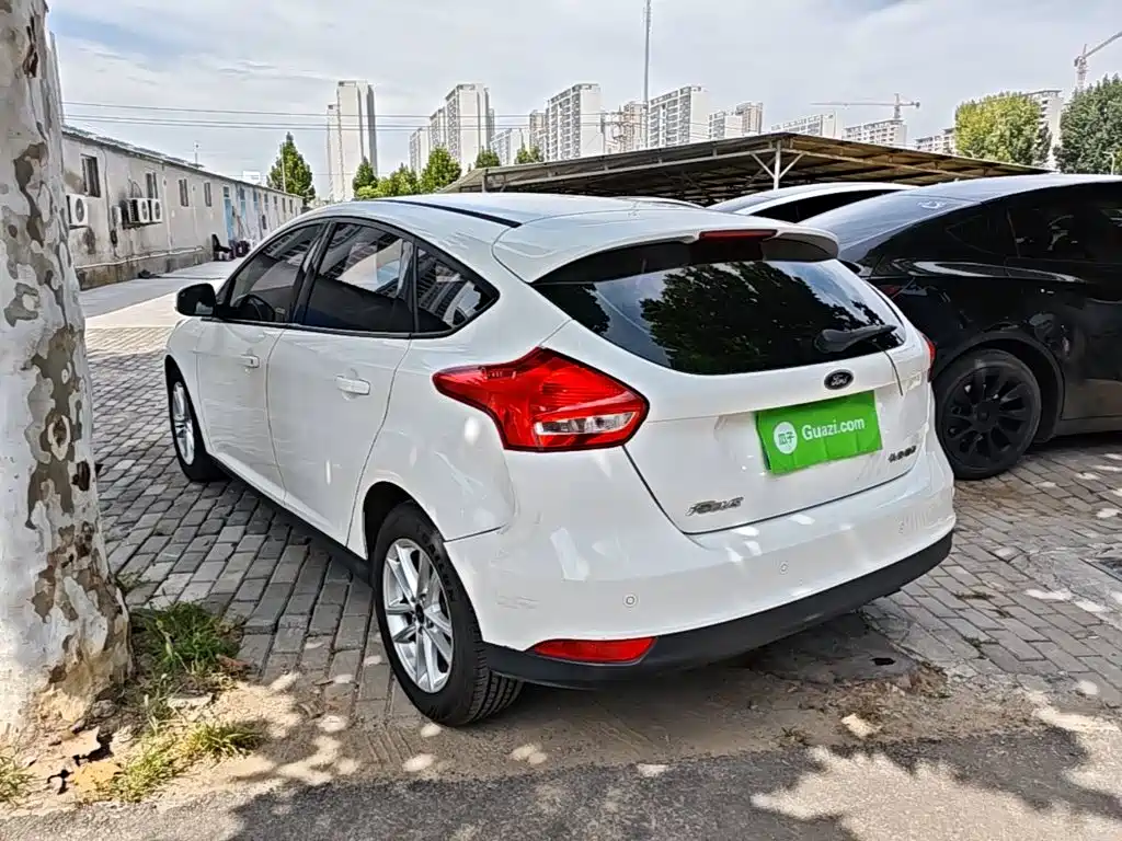Ford Focus — миниатюра 5
