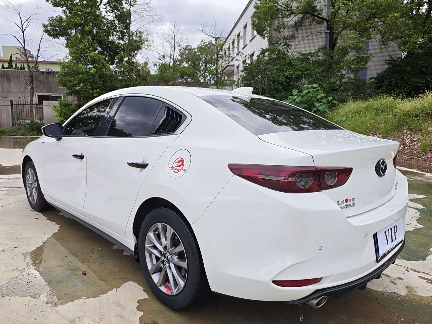Mazda Mazda3 Axela 1.5 л 2021 г. Белый, пробег 50000 км