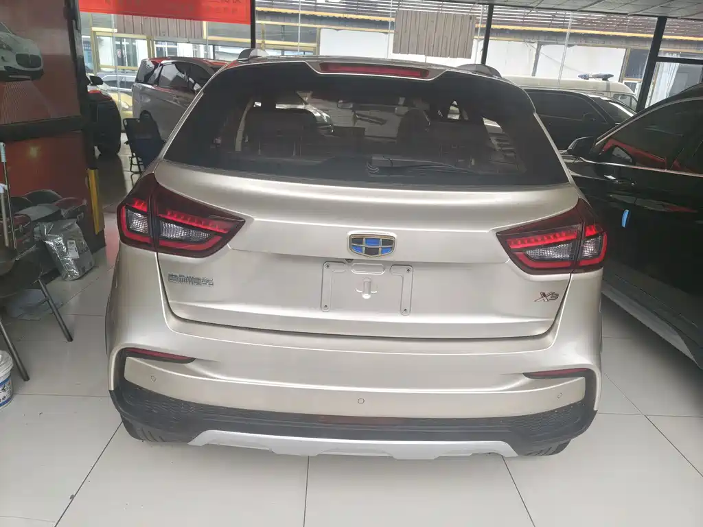 Geely Vision X3 — миниатюра 5
