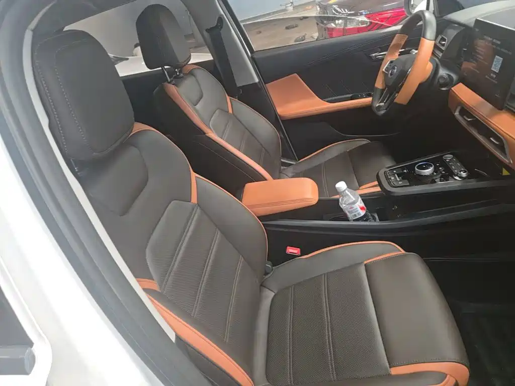 BYD e2 — миниатюра 25