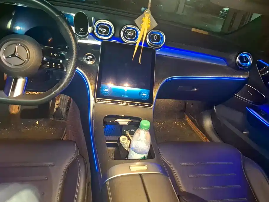 Mercedes-Benz C-Class — миниатюра 16