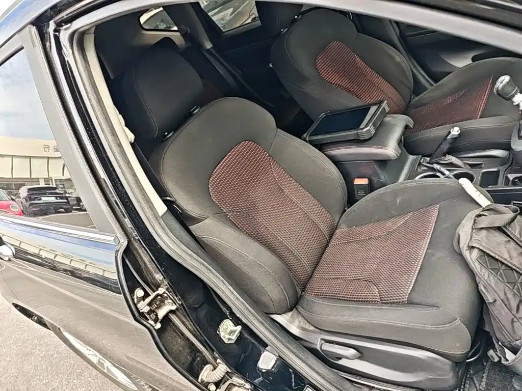 Haval M6 — миниатюра 25