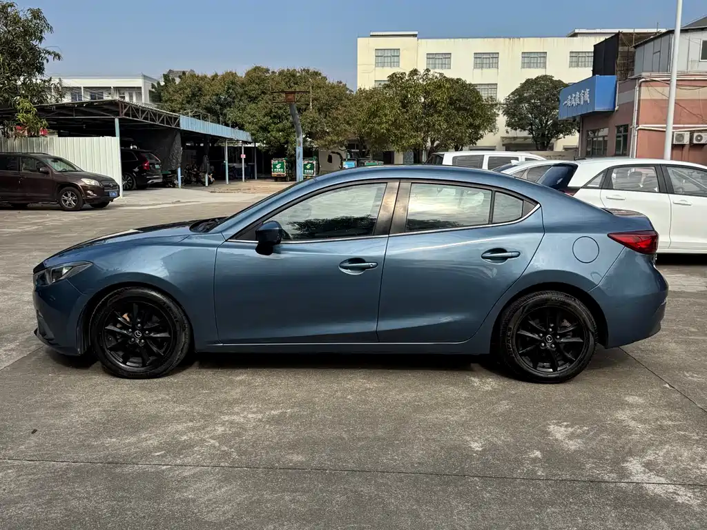 MAZDA 3 ANGKESAILA