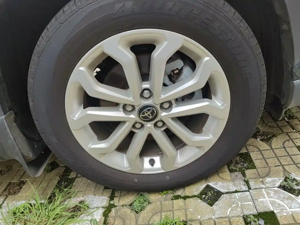 Toyota Frontlander — миниатюра 24