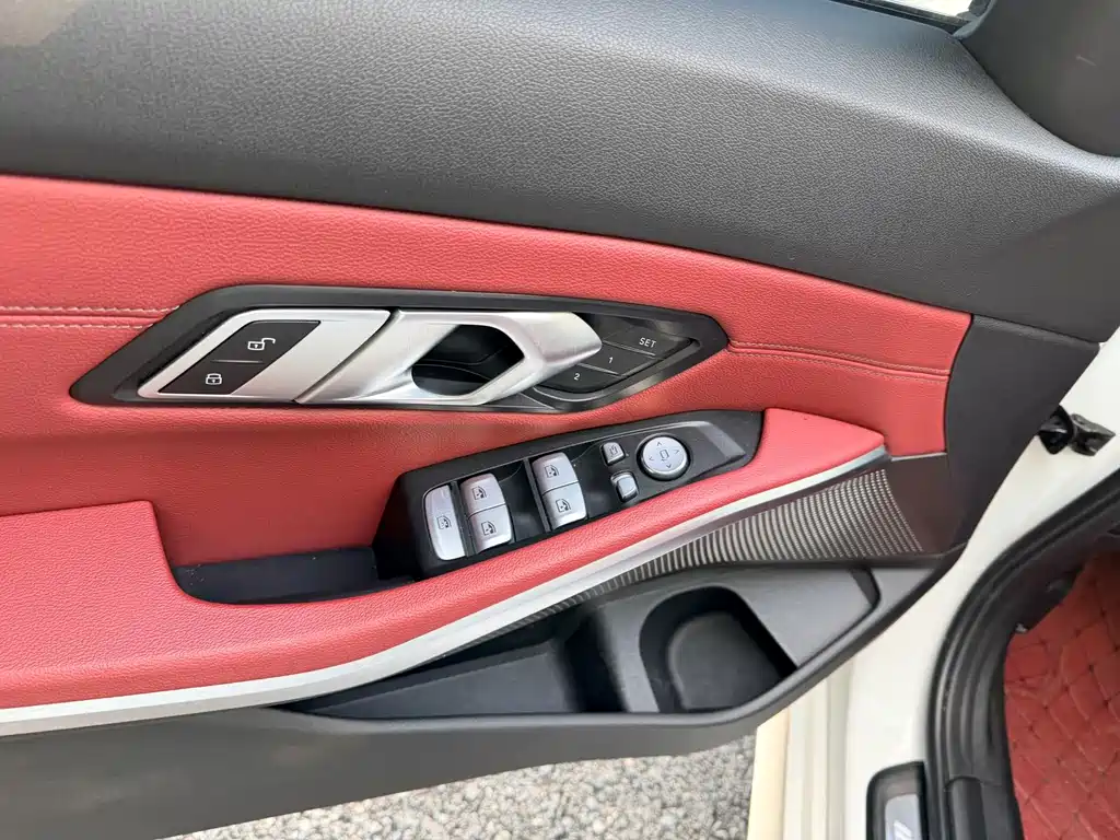 BMW 3 Series — миниатюра 12