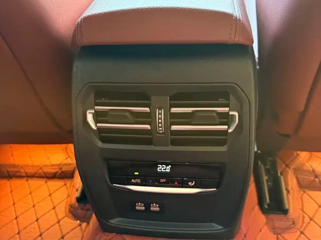 BMW 3 Series — миниатюра 21