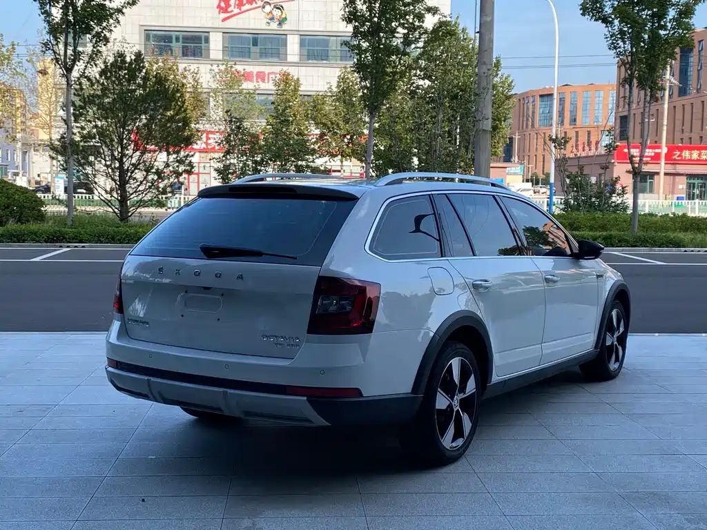 Skoda Octavia — миниатюра 9