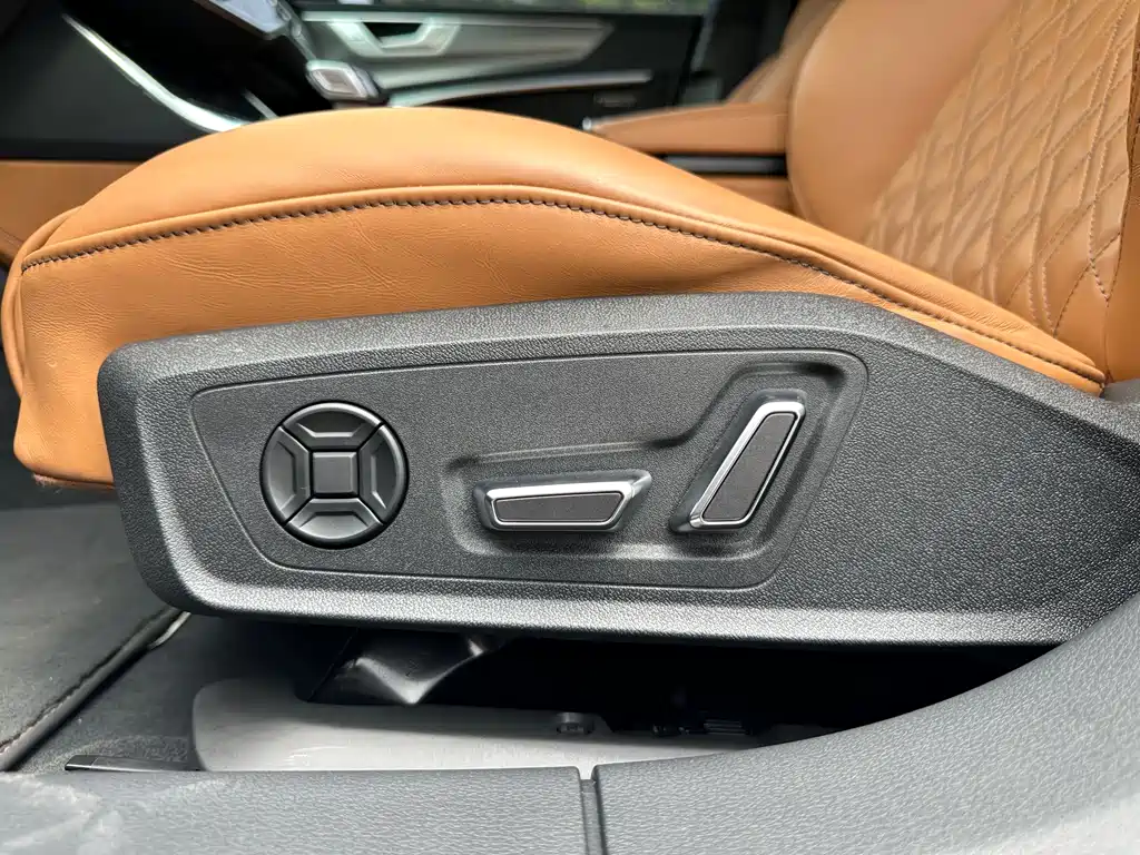 Audi A7L — фотографии объявления, Фото 17