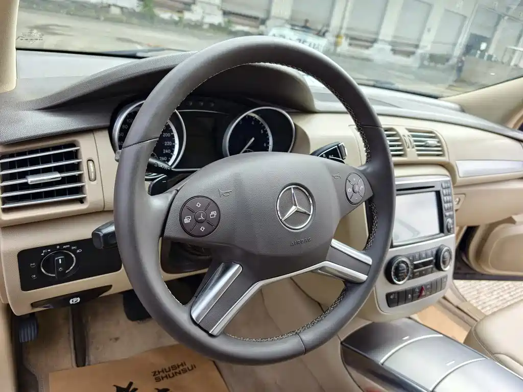 Mercedes-Benz R-Class — миниатюра 18