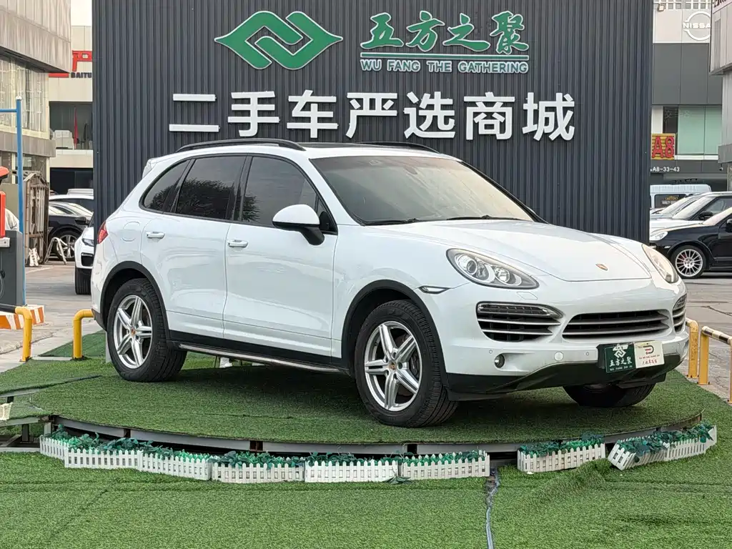 Porsche Cayenne — миниатюра 3