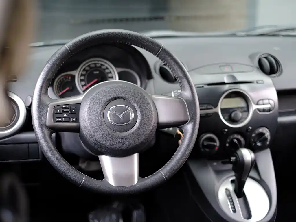 Mazda 2 Dazzle Dynamic 1.5L Auto Luxury Edition, фото 17