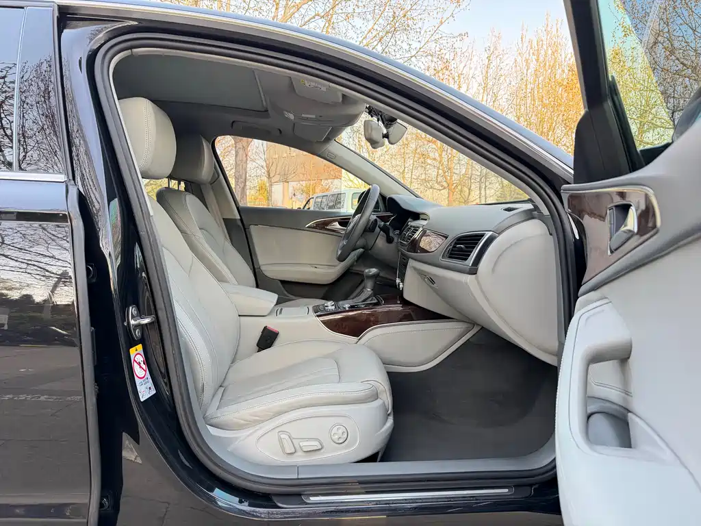 Audi A6L 2014 35 FSI Comfort