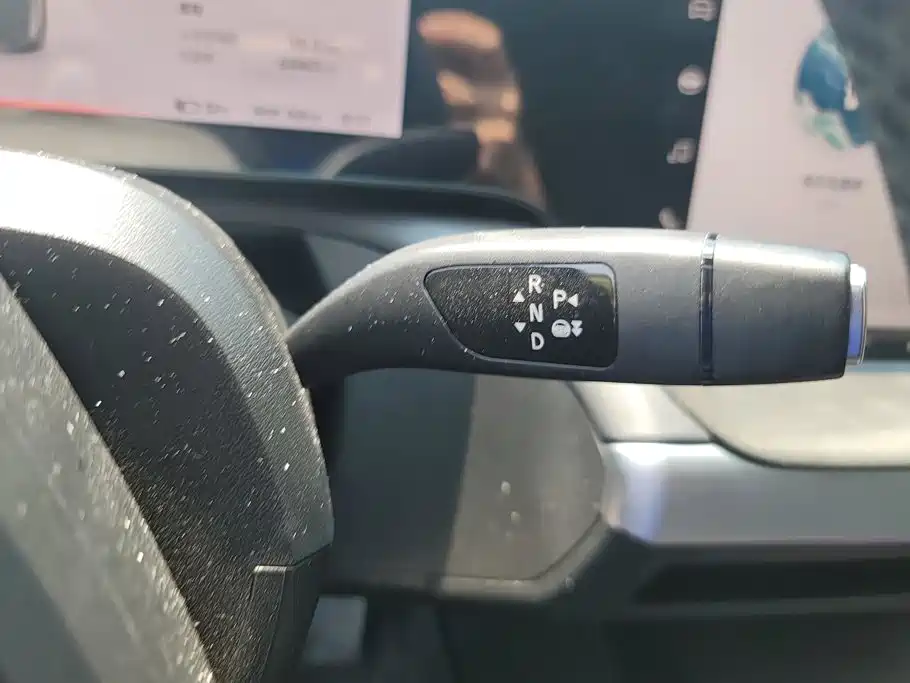 XPeng P7 — миниатюра 16