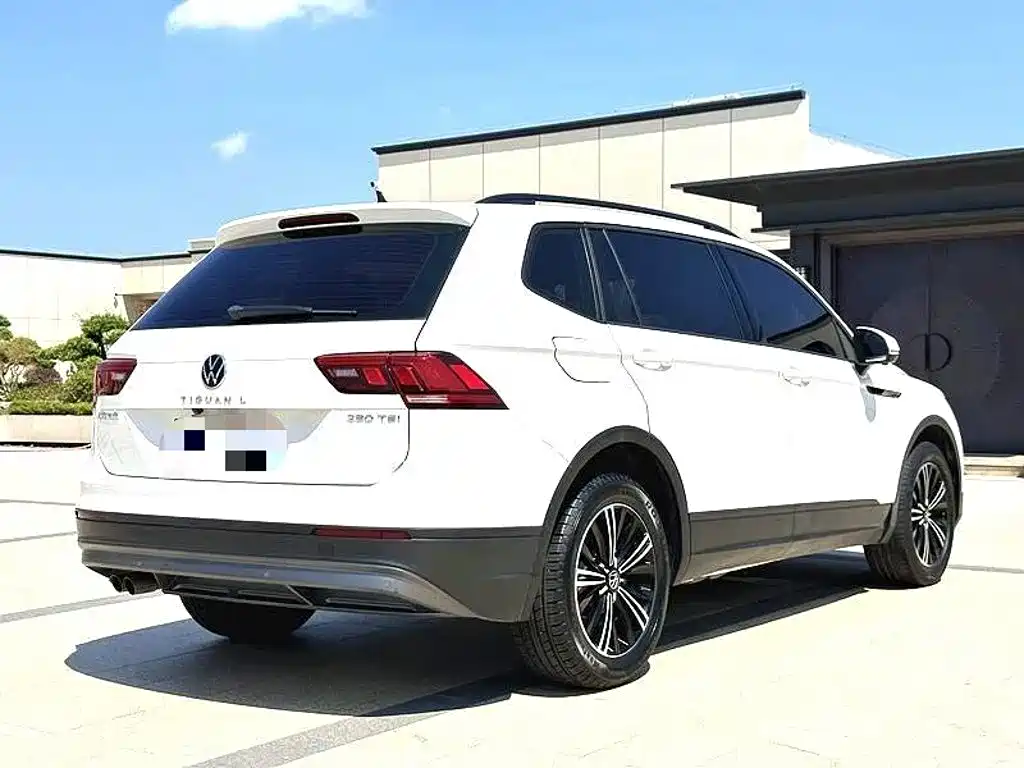 Volkswagen Tiguan L — миниатюра 4