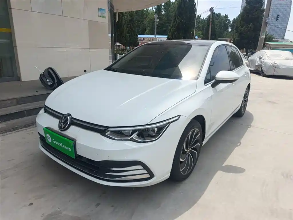 Volkswagen Golf 2021