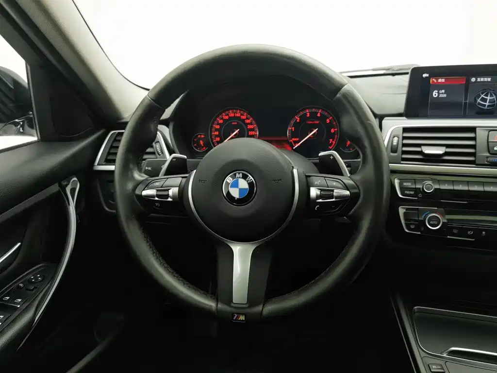 BMW 3 Series — миниатюра 11