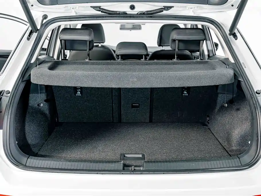 Volkswagen T-Roc — миниатюра 22