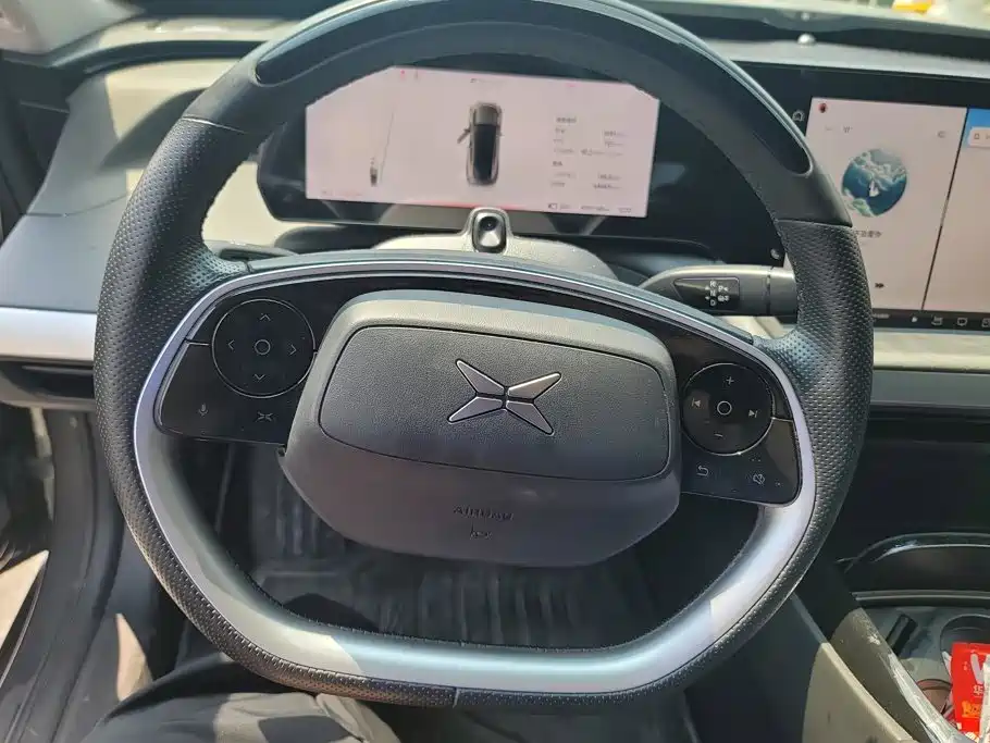 XPeng P7 — миниатюра 15