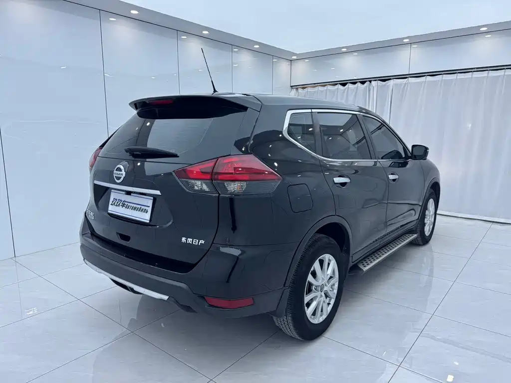 Nissan X-Trail — миниатюра 4