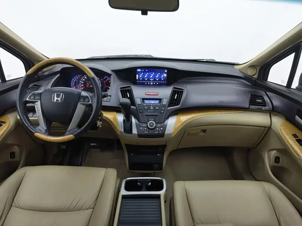 Honda Odyssey — миниатюра 5