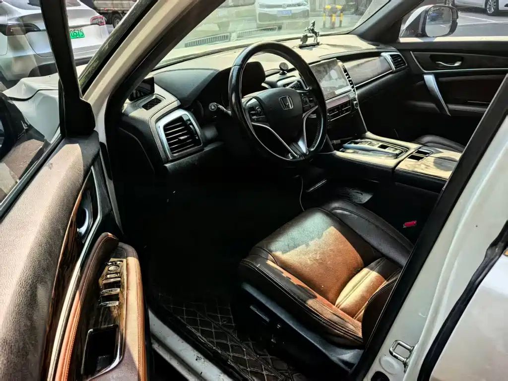 Honda UR-V — миниатюра 5