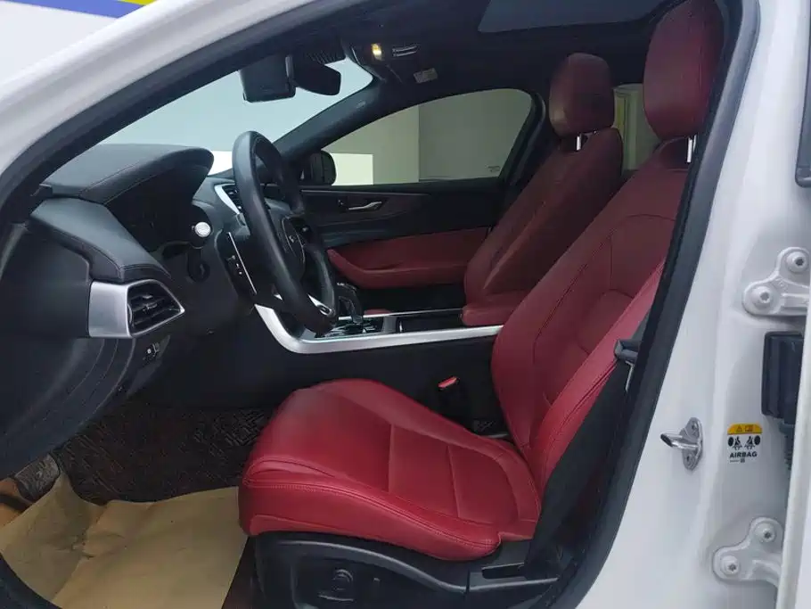 Jaguar XEL — миниатюра 9