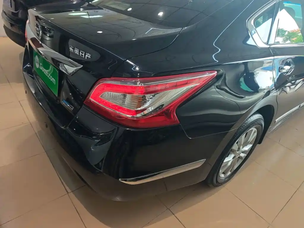 Nissan Teana — миниатюра 8