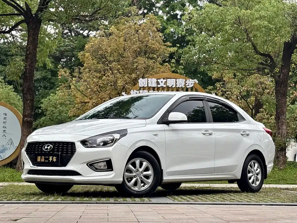 Купить Hyundai Verna
