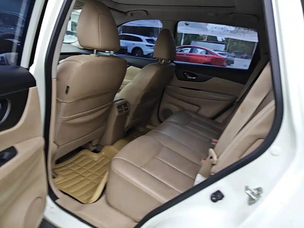 Nissan X-Trail — миниатюра 22