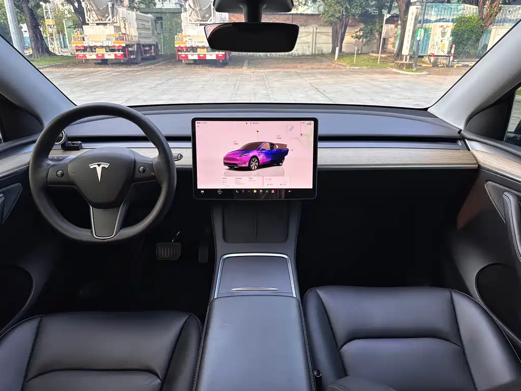 Tesla Model Y — фотографии объявления, Фото 15