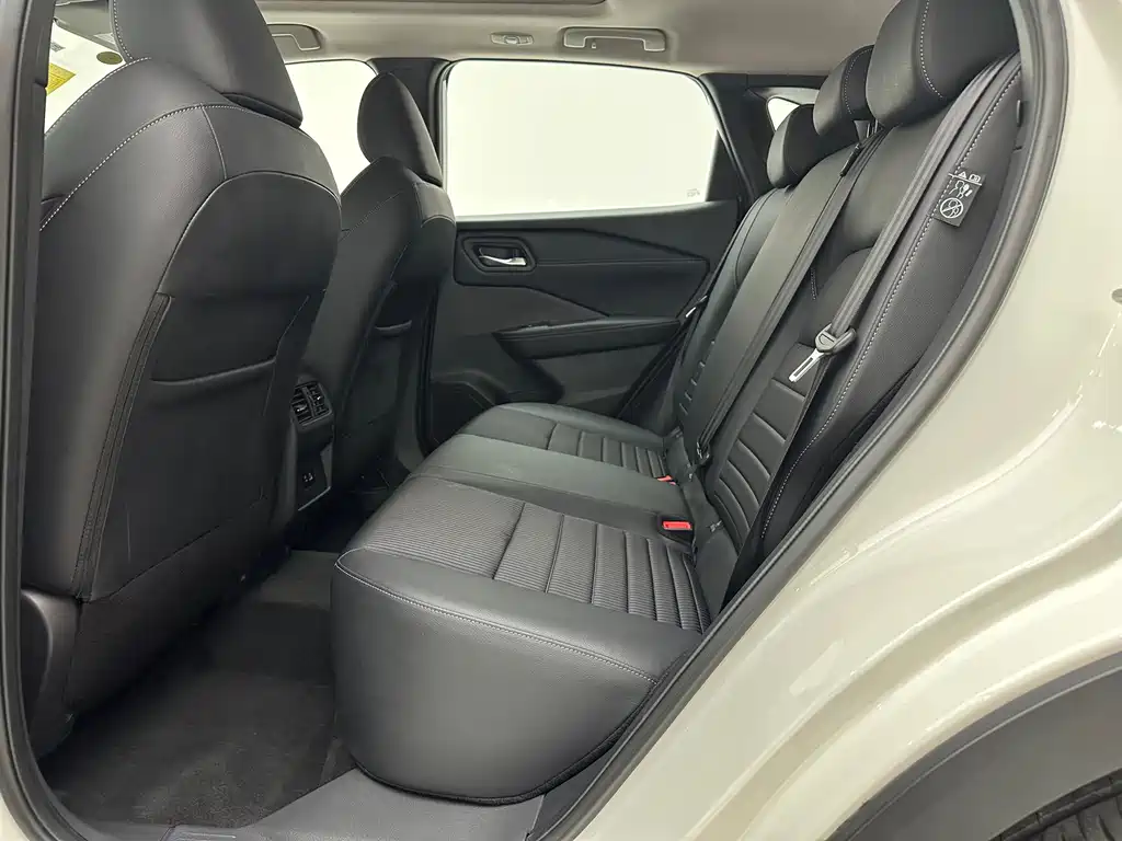 Nissan Qashqai — миниатюра 18