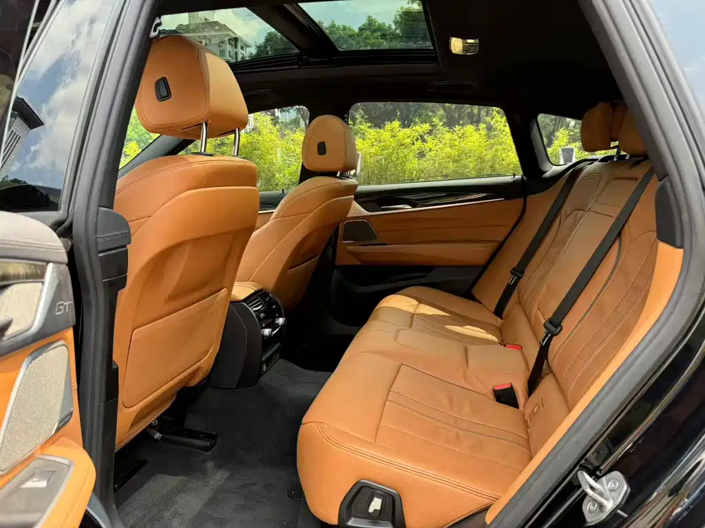 BMW 6 Series GT — миниатюра 8
