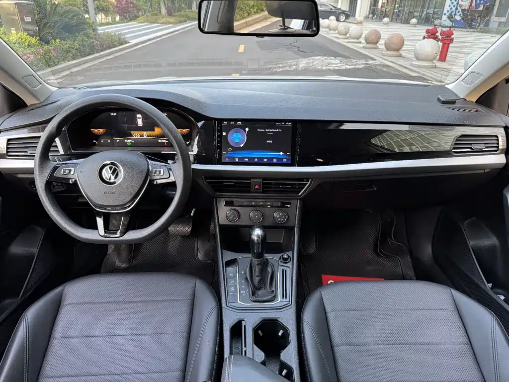 Volkswagen Lavida 2021 1.5L AT
