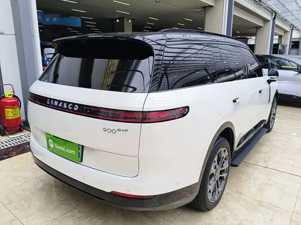 Lynk & Co 900 2025 2.0T Ultra 6 мест