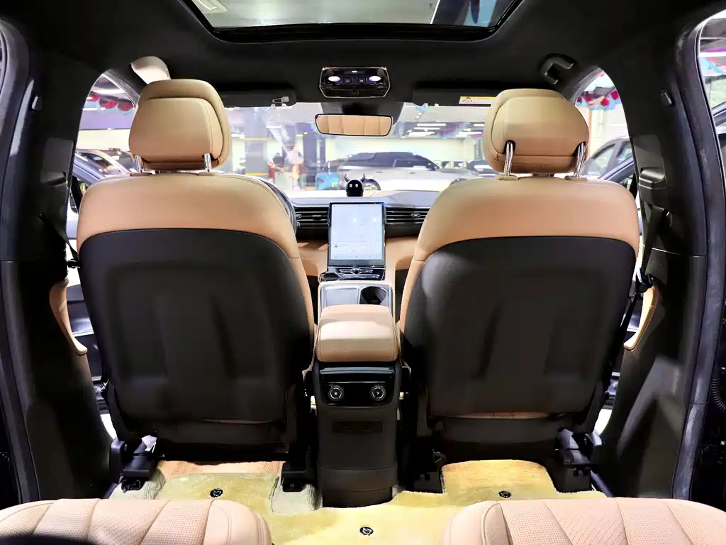 NIO ES8 — миниатюра 15