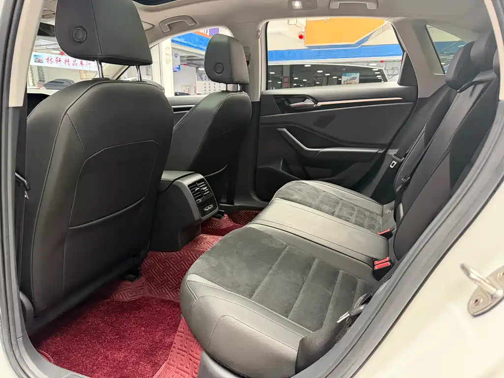 Volkswagen Sagitar 2022 280TSI DSG