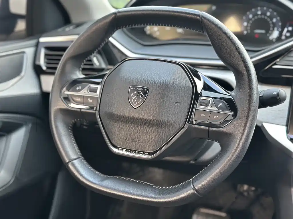 Peugeot 408 — миниатюра 21