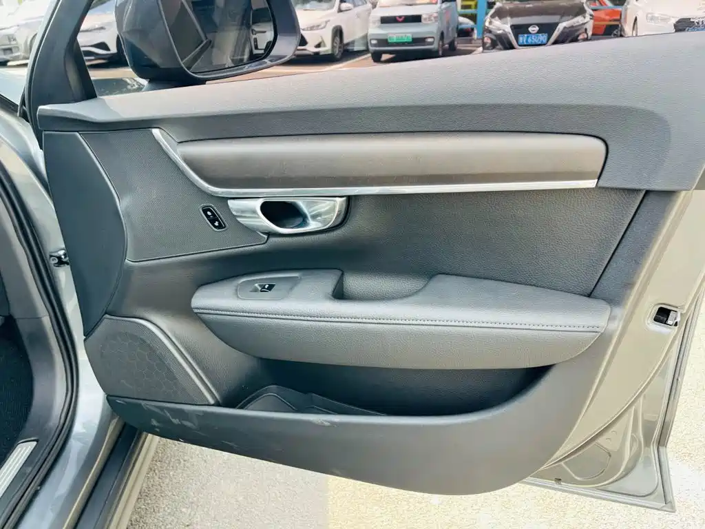 Volvo V90 — миниатюра 14