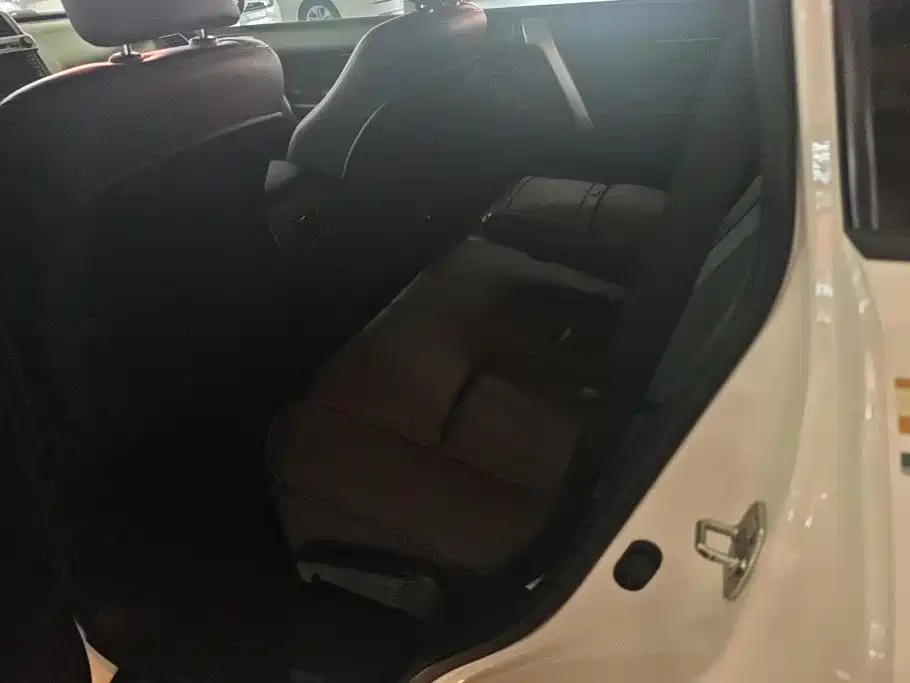 Toyota Prado — миниатюра 11