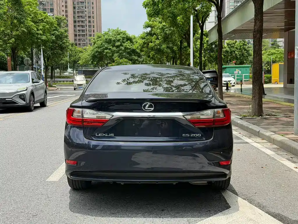 Lexus ES 2015 200 Elite