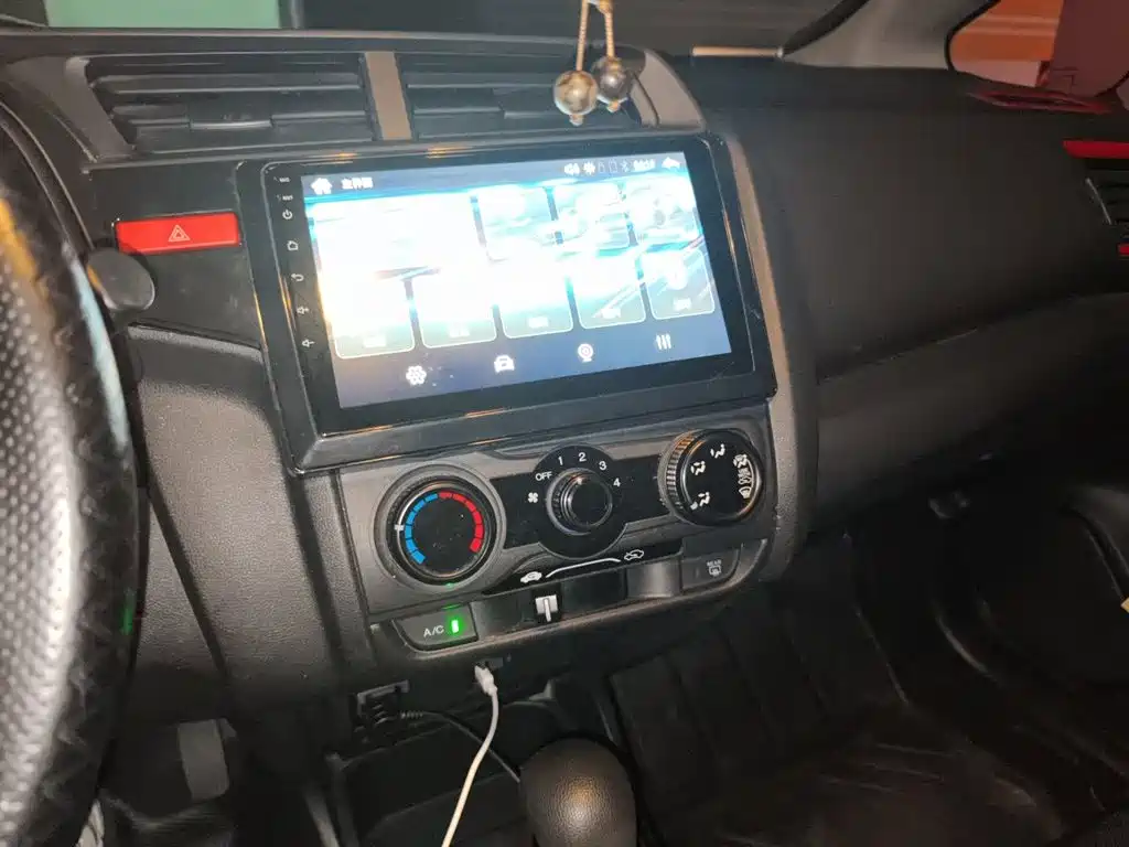 Honda Fit — миниатюра 14