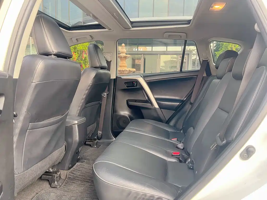 TOYOTA RAV4 RONGFANG