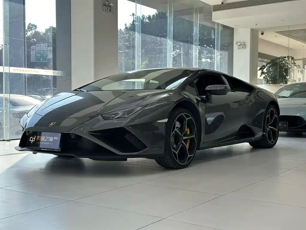 Lamborghini Huracán 2022