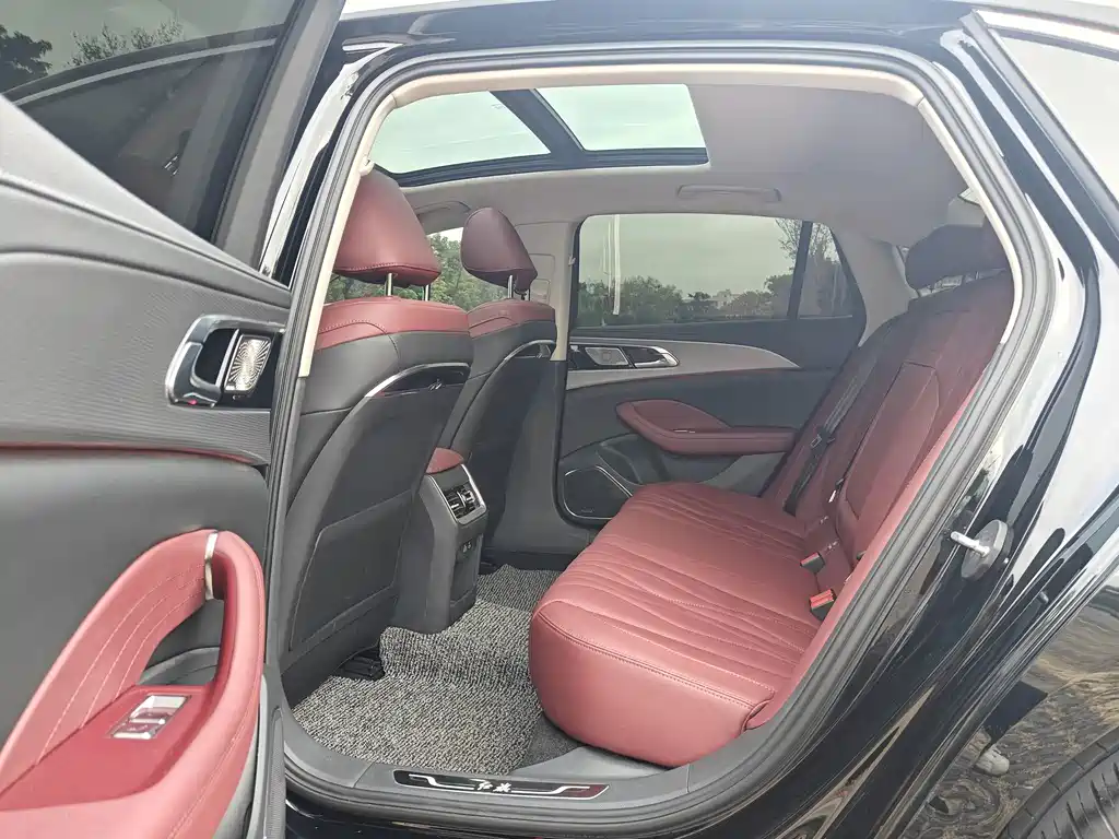 Hongqi Hongqi H5 — миниатюра 9