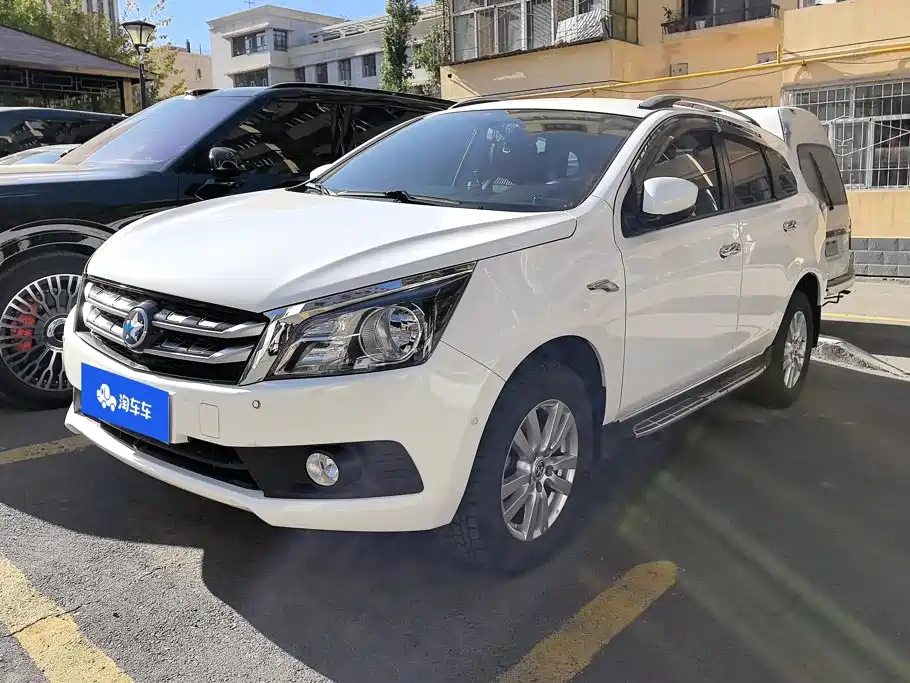 Venucia T70